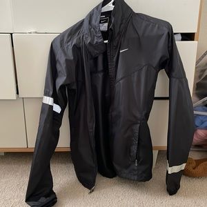 Nike women’s XS running windbreaker